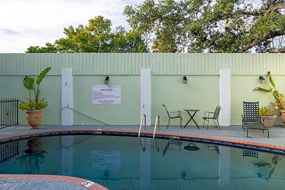 French Quarter Suites Hotel