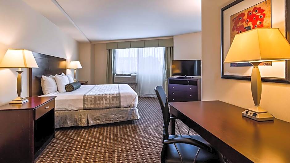 Best Western Plus Philadelphia Airport South At Widener Univ