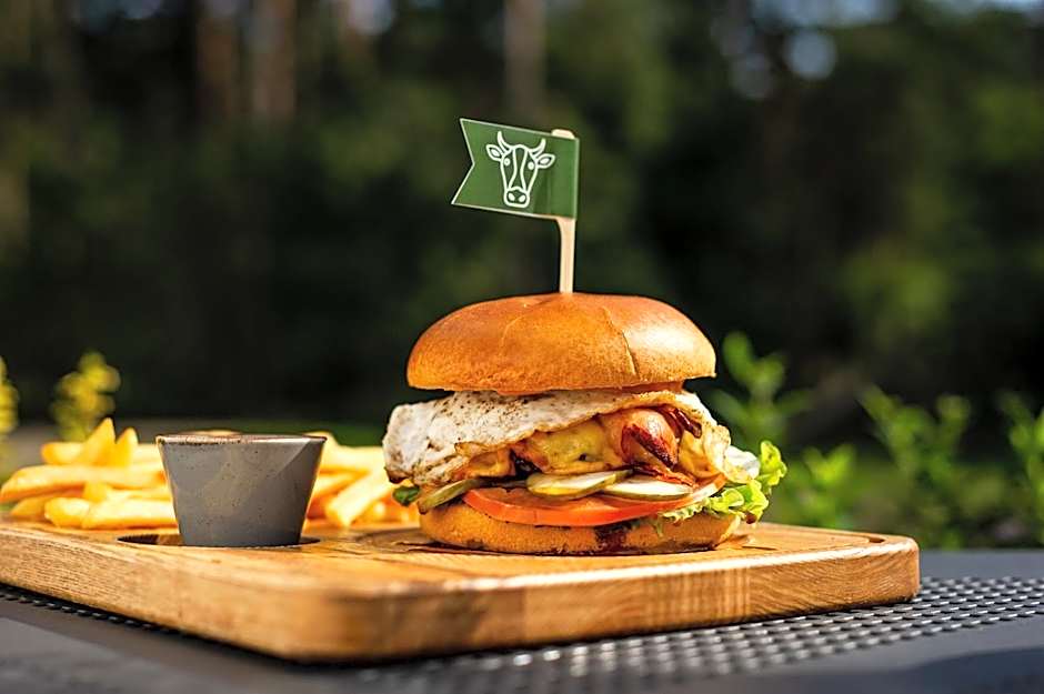 Abzali Hotel and Restaurant with self check-in