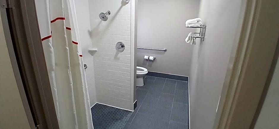 Red Roof Inn & Suites Euless - DFW Airport Southwest