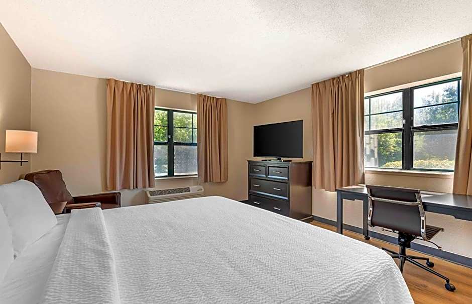Extended Stay America Suites - St. Petersburg - Clearwater - Executive Dr.