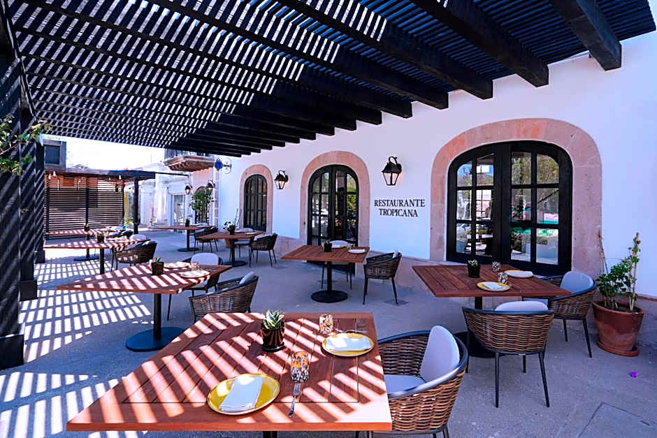 Tropicana Los Cabos, Tapestry Collection by Hilton