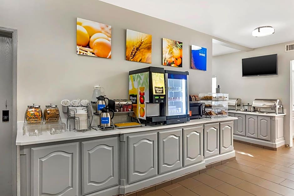 Comfort Inn & Suites Red Oak - Dallas Area