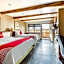 Sleepy Hollow Cabins & Hotel