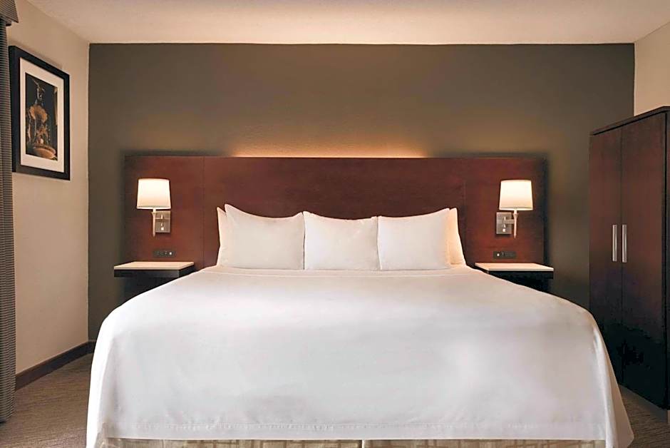 Radisson Hotel Cincinnati Riverfront