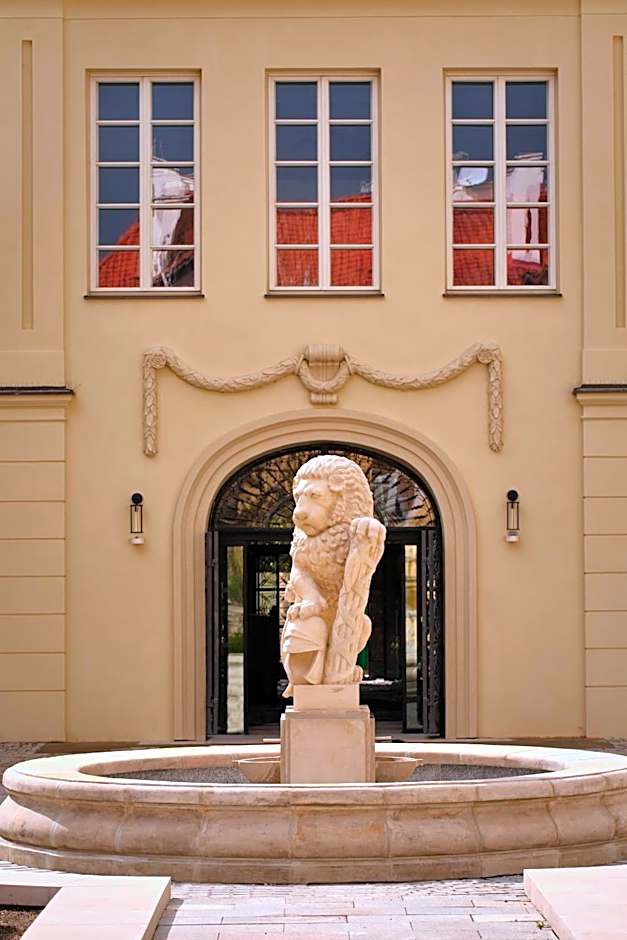 Hotel Verte, Warsaw, Autograph Collection