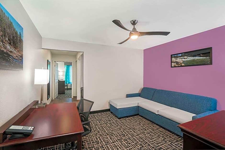 La Quinta Inn & Suites by Wyndham Cookeville