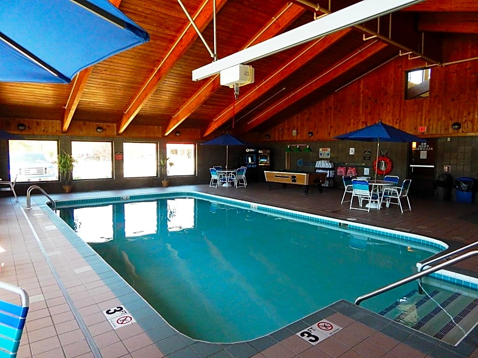AmericInn by Wyndham Sturgeon Bay