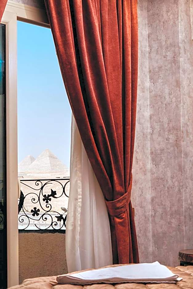 Pyramids Planet Hotel