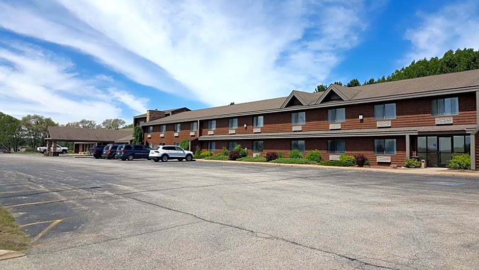 Motel 6 Norway MI