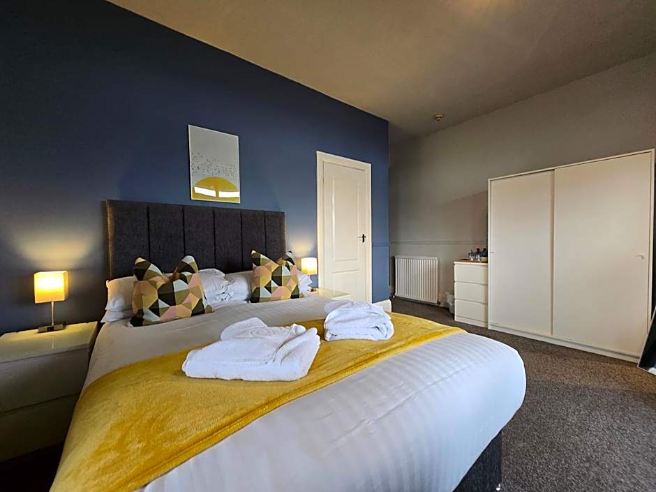 Beach Hotel Torbay B&B