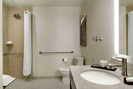 1 King 2 Room Suite Mobility Access Ri Shower
