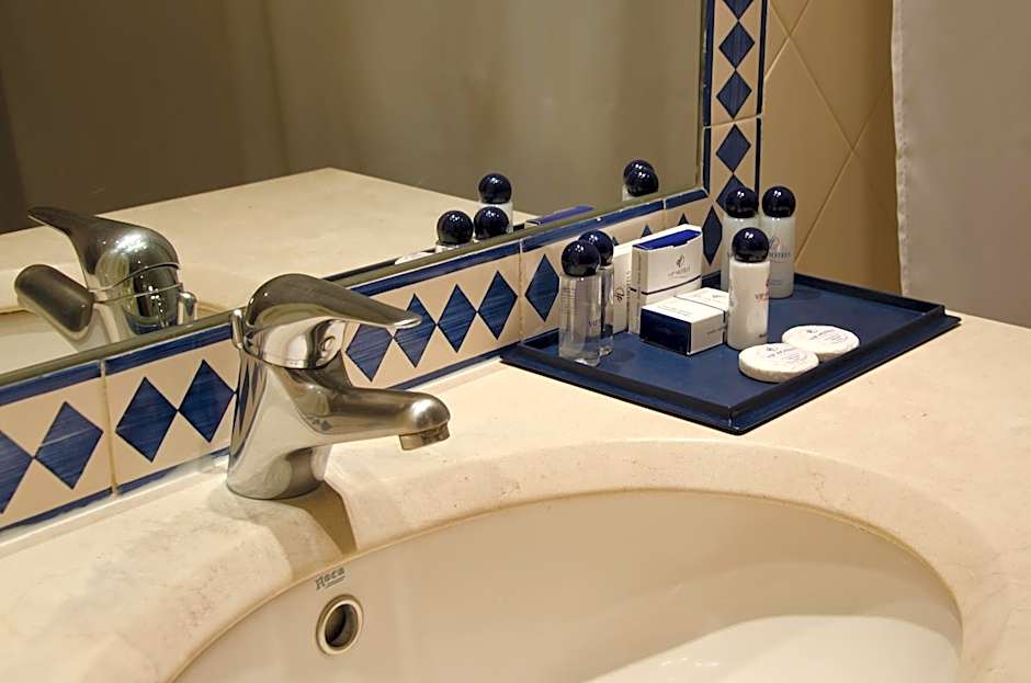 VIP Executive Eden Aparthotel