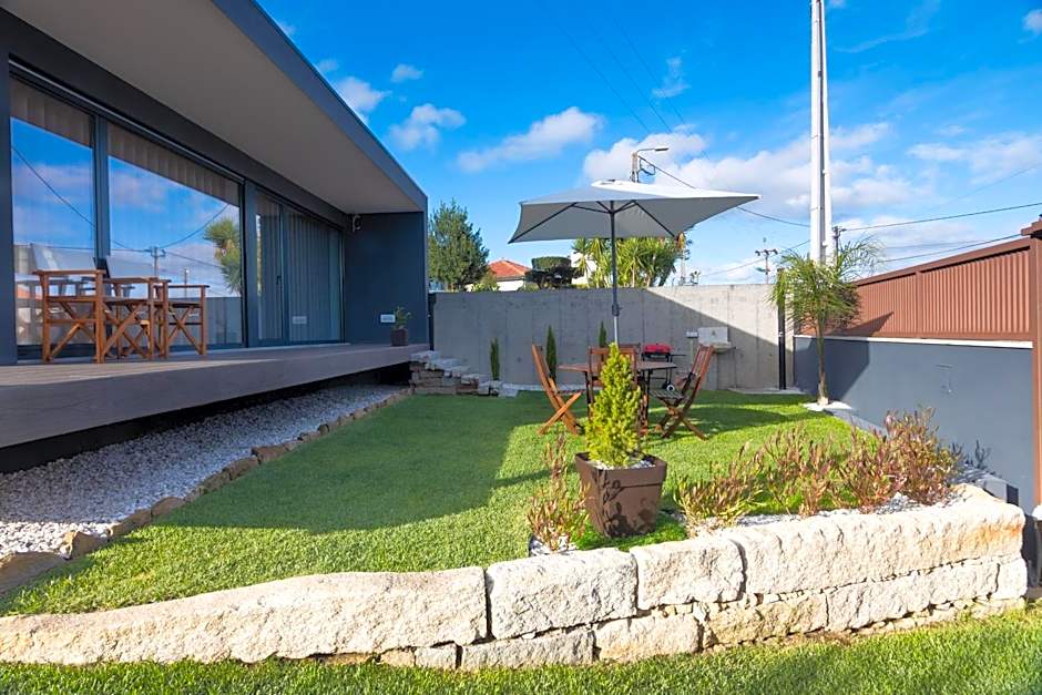 Abraços dos Avós - Casas de aldeia