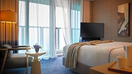 Deluxe Suite Double Room with Mipo Harbor View