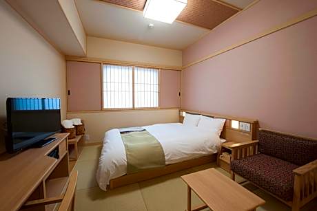 Moderate Double Room - Non-Smoking