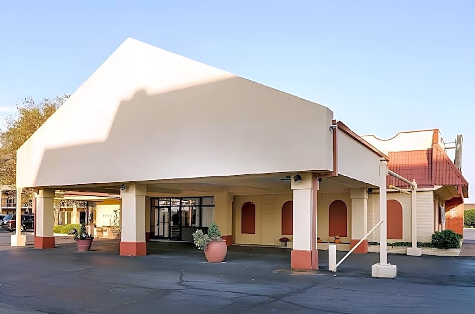 Quality Inn Blytheville I-55