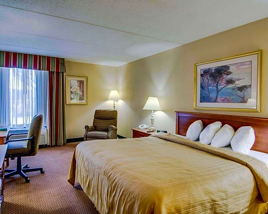 Quality Hotel and Conference Center Bluefield
