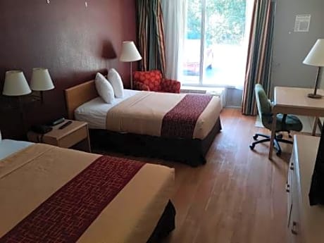 Double Room with Two Double Beds Smoking