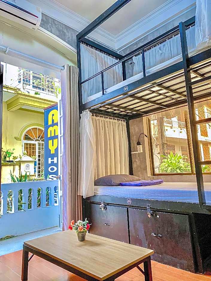 Amy Hostel Hue