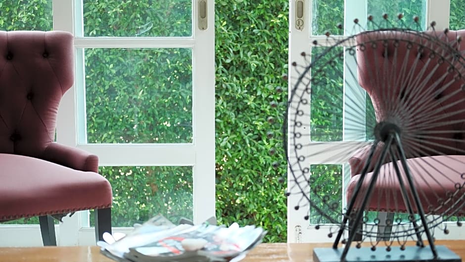 De Pastel Hua Hin Hotel