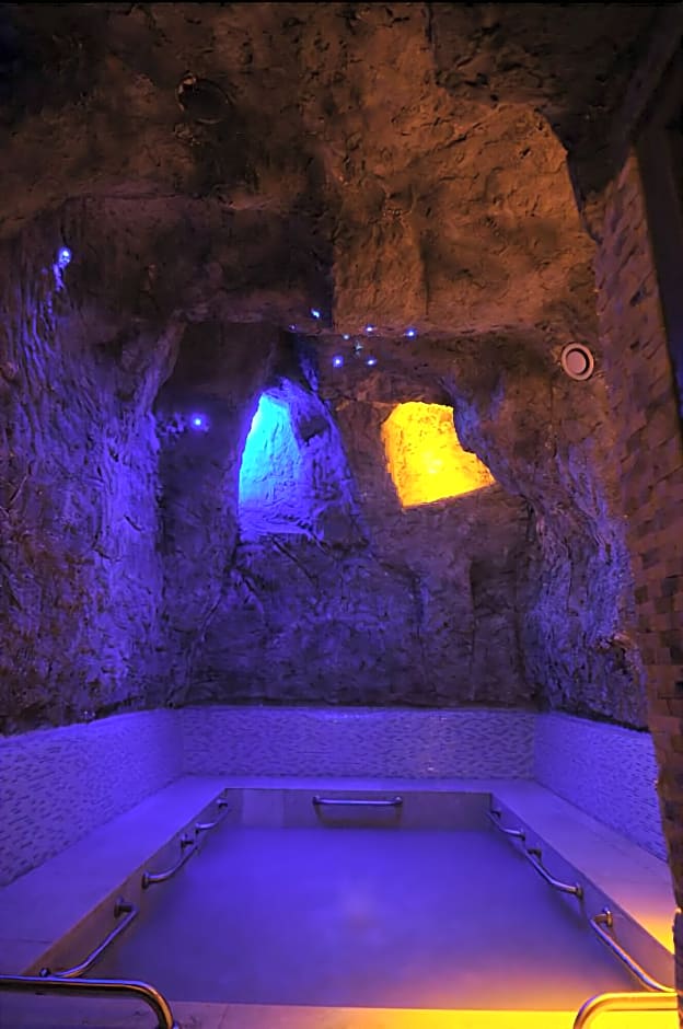 Budan Thermal Spa & Hotel