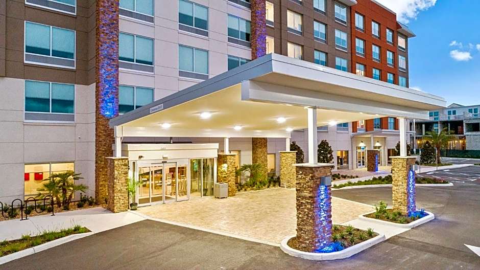 Holiday Inn Express Orlando - Lake Buena Vista Area By IHG