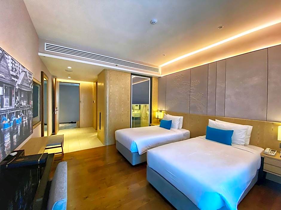 Photo 1 of 13 of Deluxe 2 Beds
