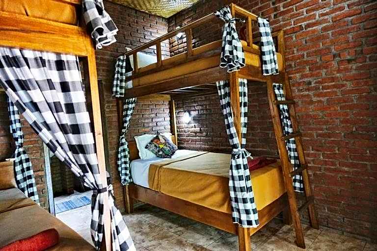Bunut Tree Hostel