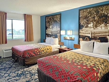 Double Room with Two Double Beds - Non-Smoking
