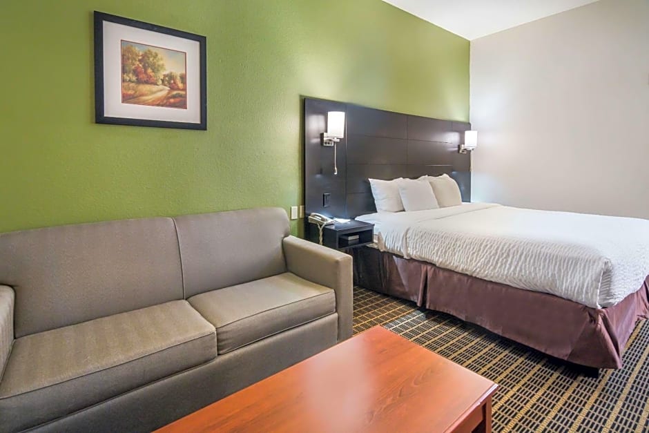 Clarion Inn & Suites Weatherford South