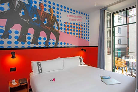 Double or Twin Room with Balcony