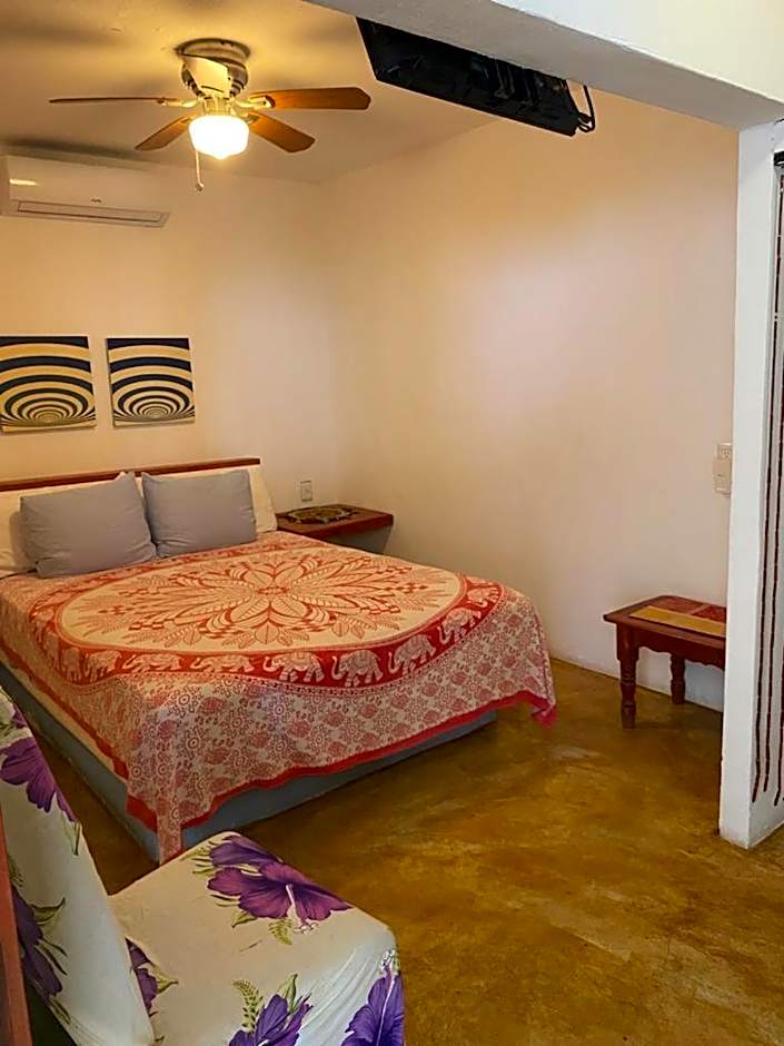Casa de Las Olas Surf & Beach Club – Acapulco, GA
