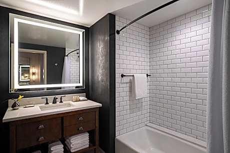 Room, 1 King Bed, Park View (1 King Bed)