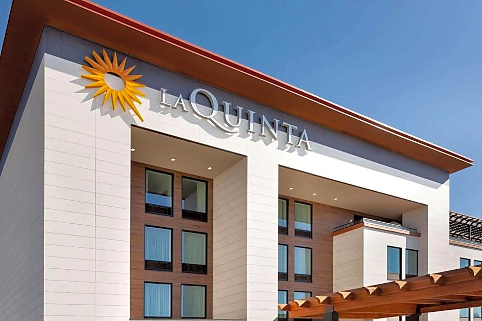 La Quinta Inn & Suites by Wyndham Santa Rosa Sonoma