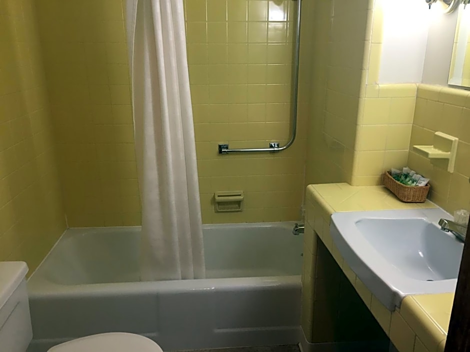 Mansion House Motel