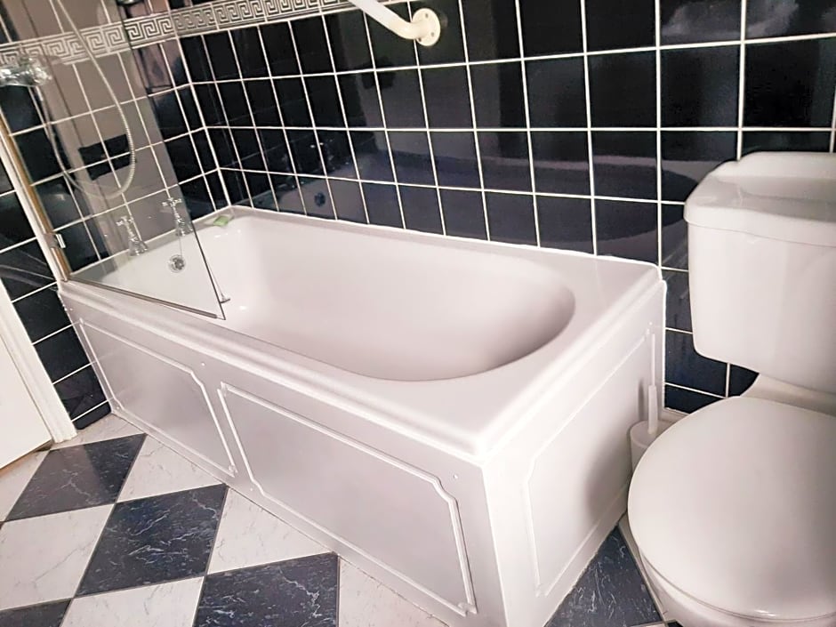 Tŷ Selah, Rugby Ave, Neath