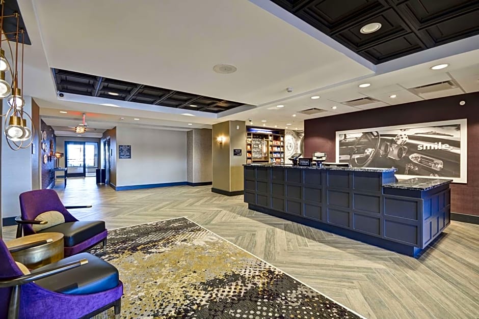 Hampton Inn By Hilton & Suites Detroit/Warren