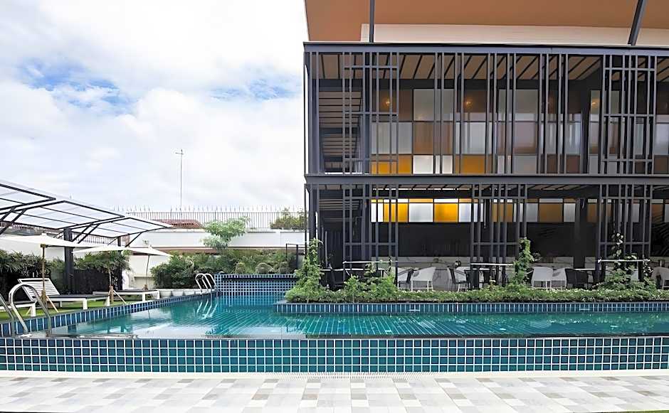 Blue Lagoon Hotel BY diamond