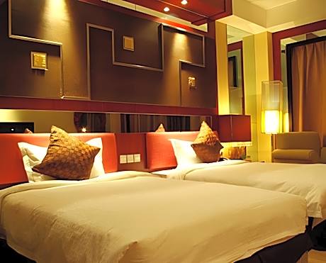 Dunhuang Grand Soluxe Hotel