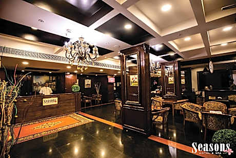 Seasons Hotel & Spa