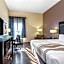 La Quinta Inn & Suites by Wyndham Denver Gateway Park