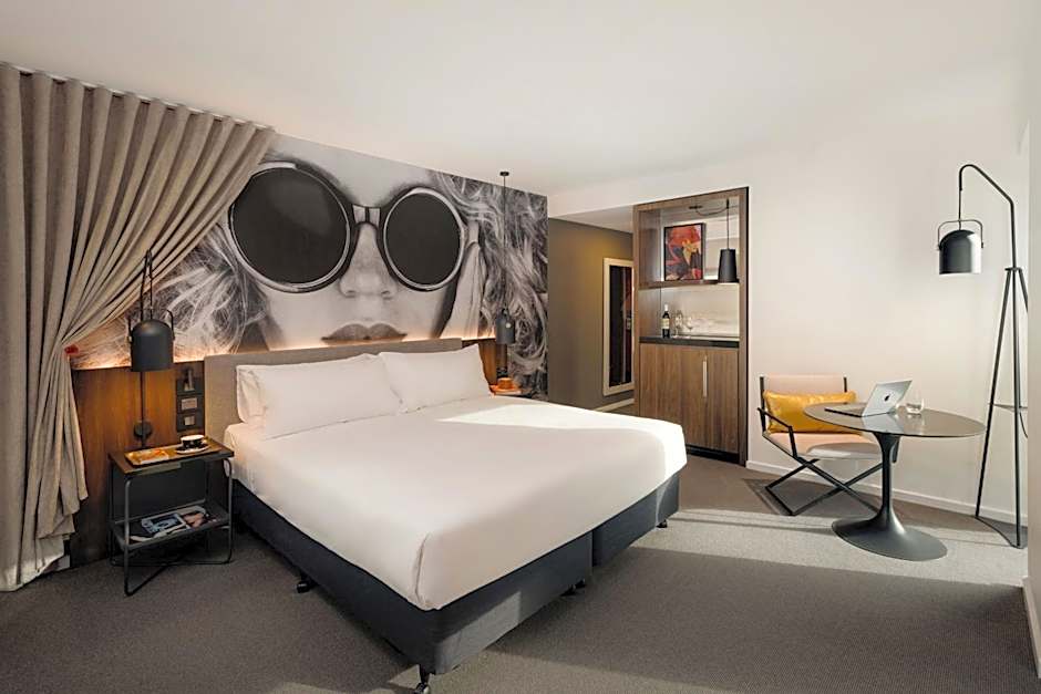 Hotel Indigo Melbourne on Flinders By IHG