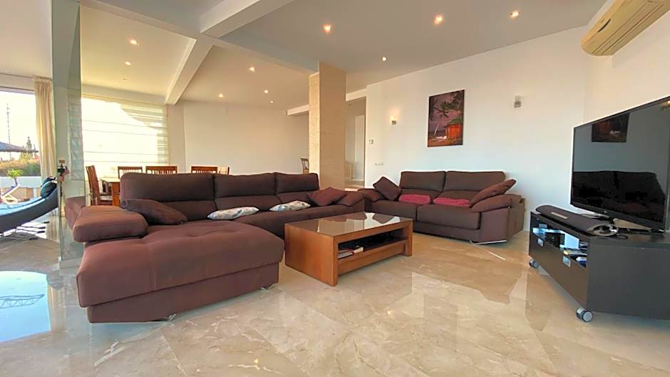 Villa Cuesta de San Antonio,