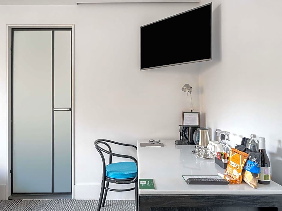 Peppers Gallery Hotel