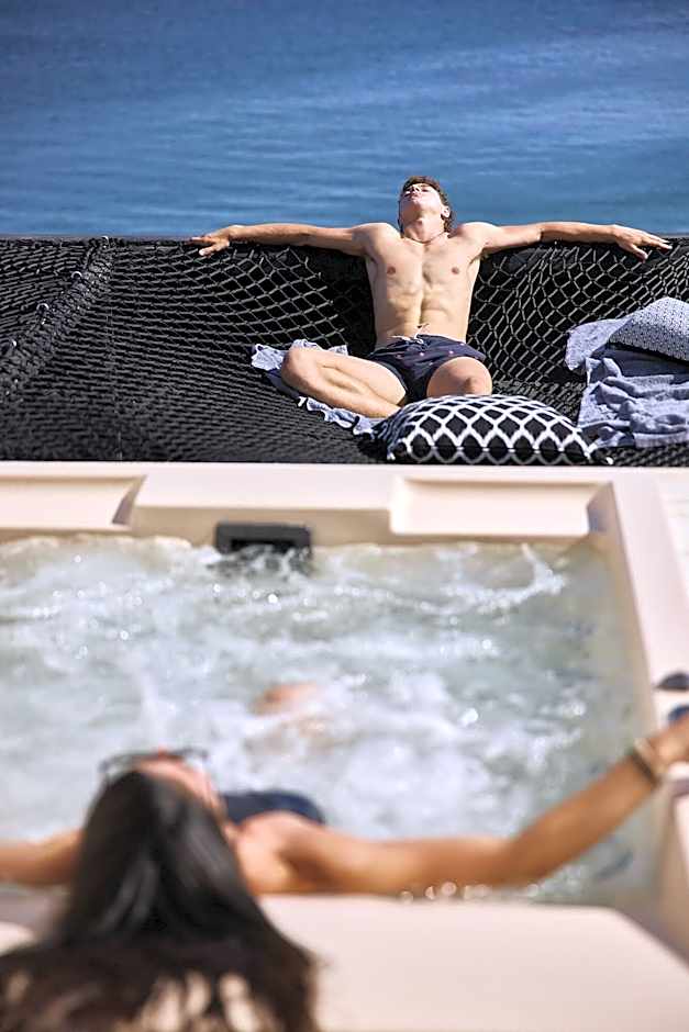 Artemis Deluxe Rooms