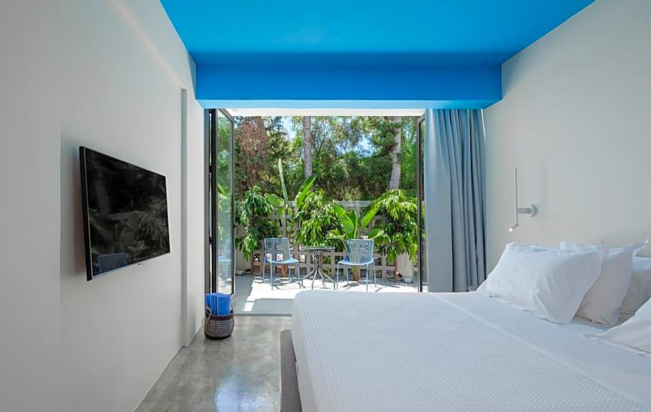Adrop Pool Suites
