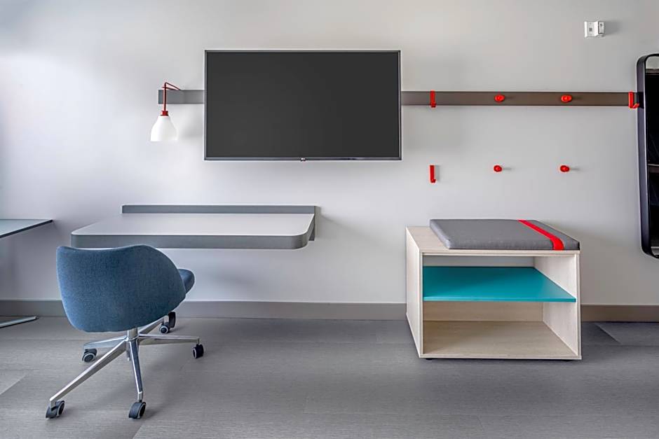 Avid Hotels Milwaukee West Waukesha By IHG