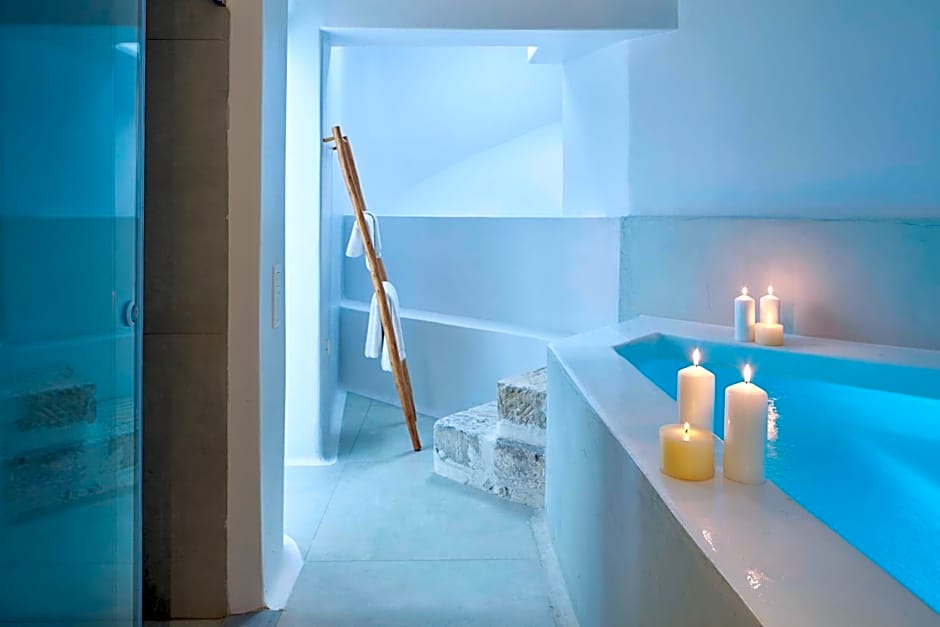 Cosmopolitan Suites - Small Luxury Hotels of the World