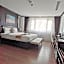 Aaron Riverview Hotel